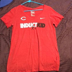 Nike Cincinnati reds women’s t-shirt